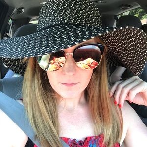 Meet your Posher, Katie